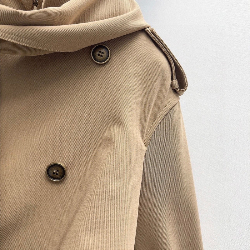 Bv*b*rry outwear